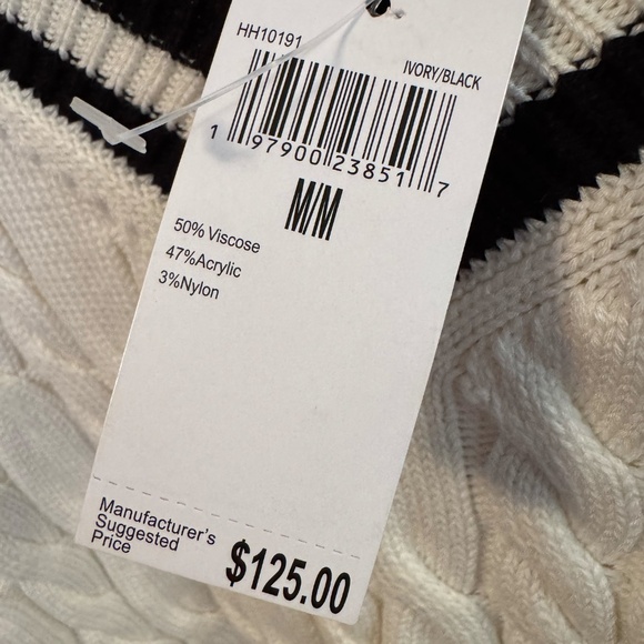 House of Harlow 1960 Cable Knit Sweater - Picture 5 of 6